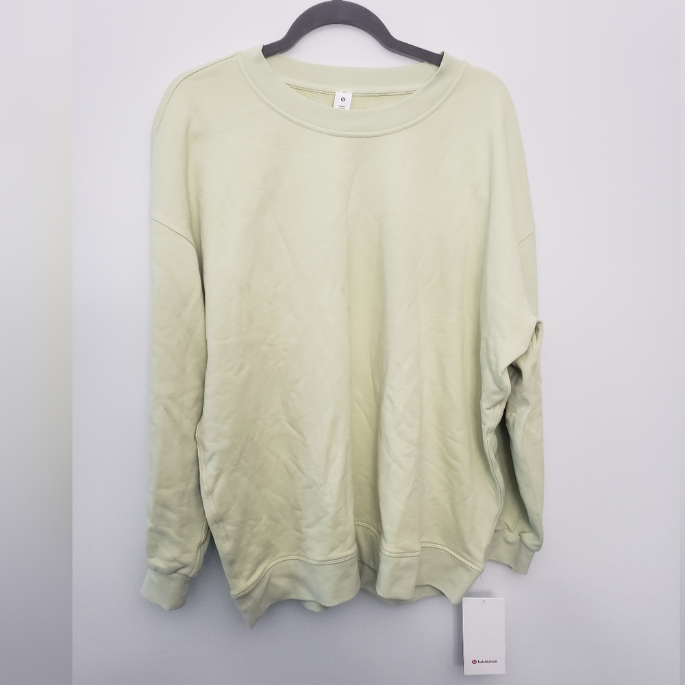 NWT Lululemon perfectly oversized crew size 10- lime green color
